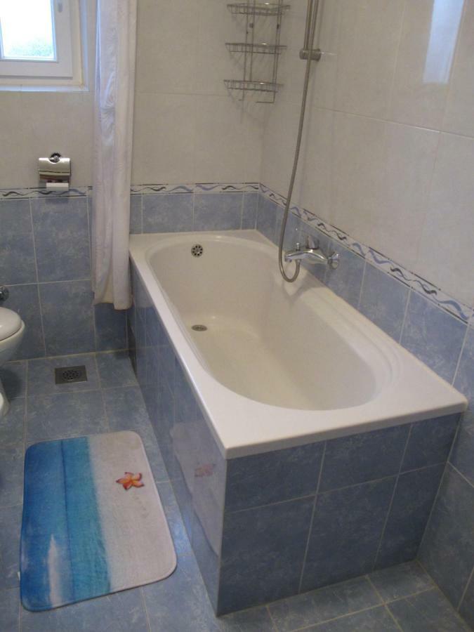 Perivoj Appartement Kaštela Buitenkant foto