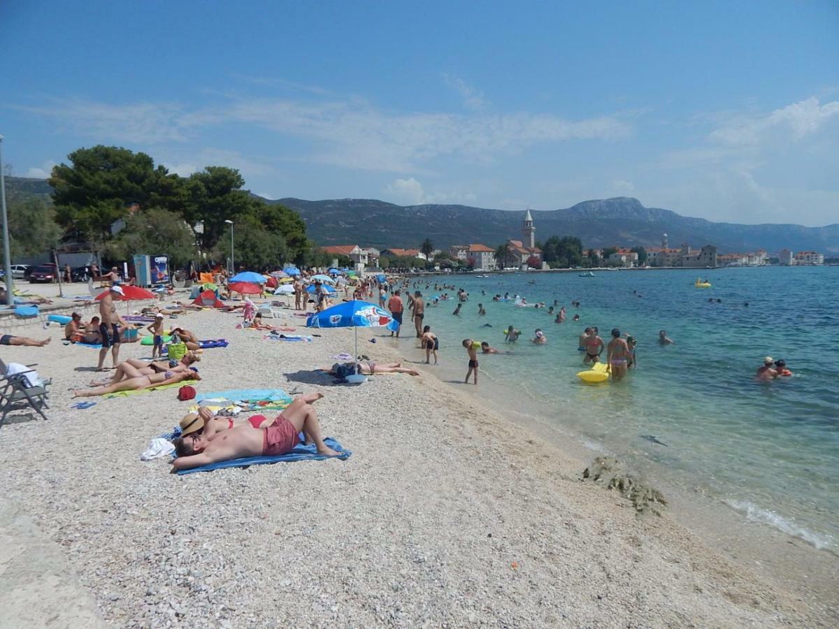 Perivoj Appartement Kaštela Buitenkant foto